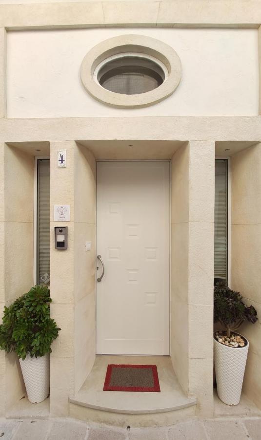 Dimora Della Nonna-Luxury Home โมลา ดิ บารี ภายนอก รูปภาพ