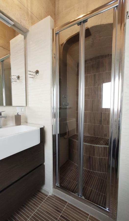 Dimora Della Nonna-Luxury Home โมลา ดิ บารี ภายนอก รูปภาพ