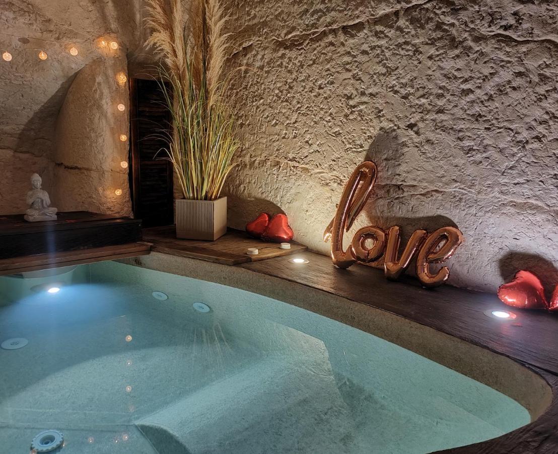 Dimora Della Nonna-Luxury Home โมลา ดิ บารี ภายนอก รูปภาพ